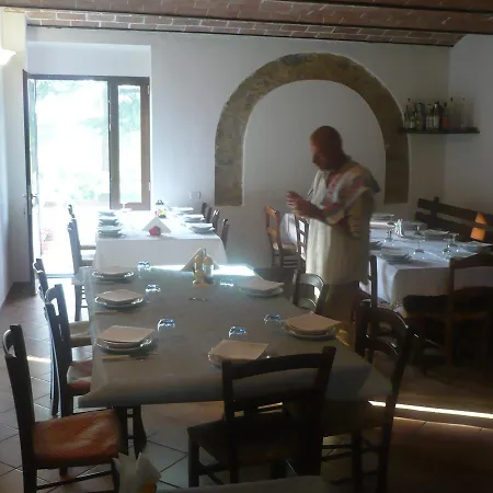 Alloggio per agriturismo Santa Chiara *